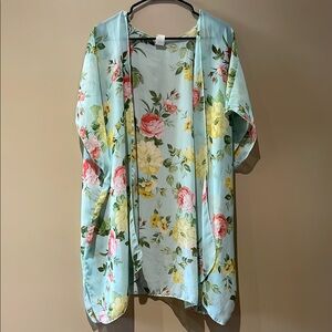Beachy Floral Loose Kimono Cardigan / Cover Up / Shawl - Women’s Small / Medium